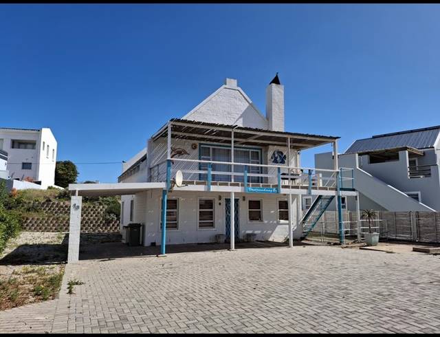 3 BEDROOM HOUSE FOR SALE IN BRITANNIA BAY